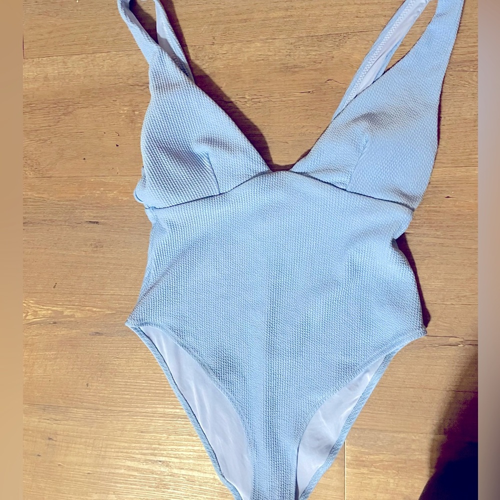 One piece H&M periwinkle blue size small adorable bathing suit. Super flattering
